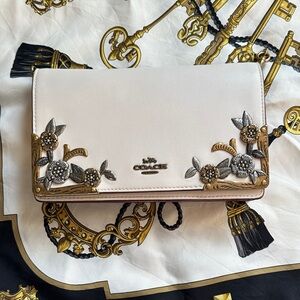 Coach Callie Foldover Chain Clutch With Metal Tea Rose in Brass/Chalk